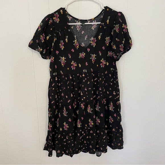 Small Black Floral Dress - Picture 4 of 4